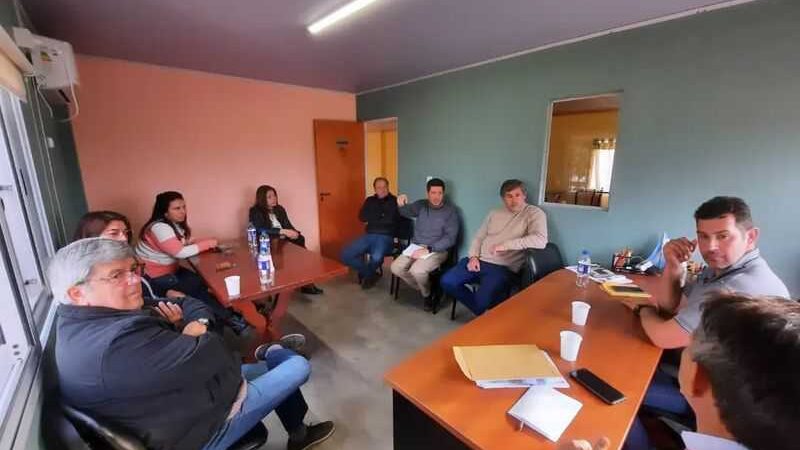 Reunión entre integrantes de la CELP y  autoridades Comuna de El Solar, Bertozzi y San Carlos.