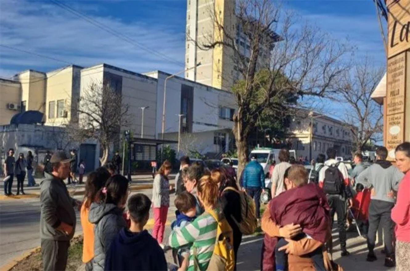 Un incendio en el Hospital San Roque de Paraná obligó a evacuar a pacientes y personal