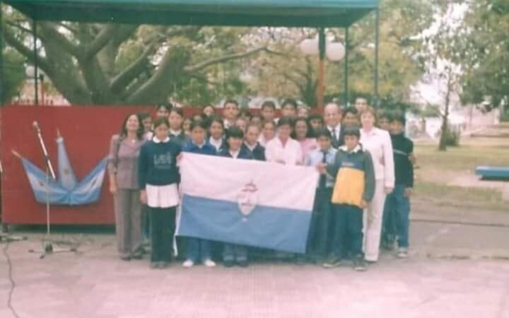 Santa Elena: Se cumplen 19 años de la creación de la bandera local.