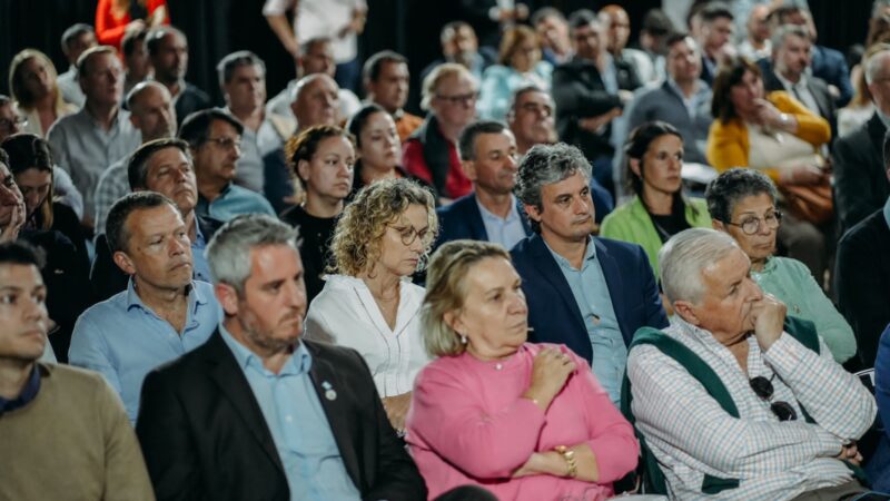 El Intendente Martin participó en reunión con el Gobernador de la Provincia