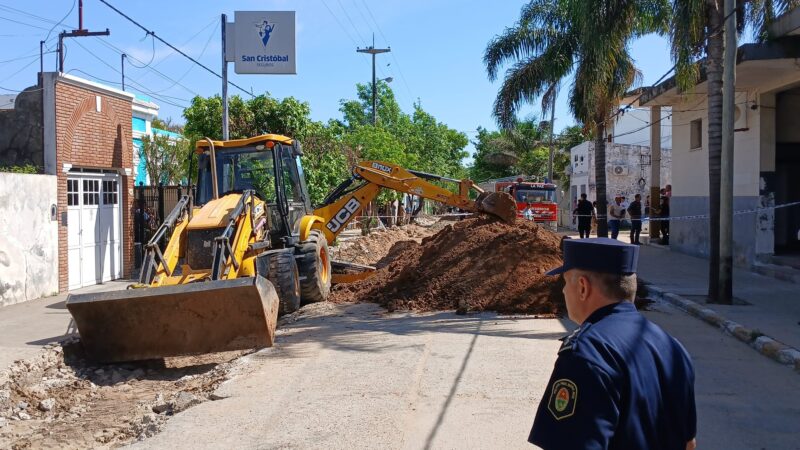 Accidente fatal: Falleció un obrero municipal como consecuencia de un derrumbe en una obra.