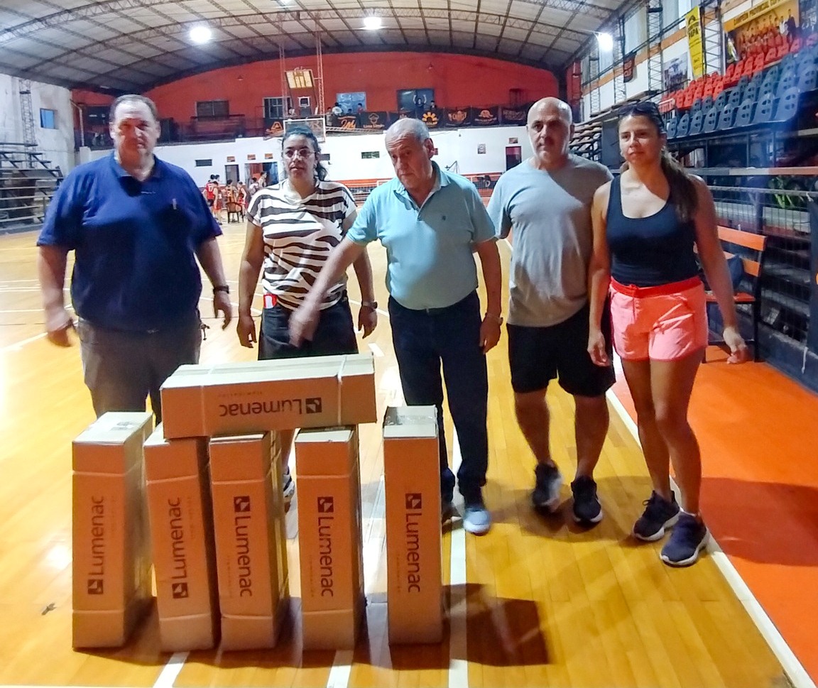 Municipio de Santa Elena apoya a entidades deportivas