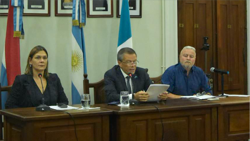 Apertura de Sesiones del HCD La Paz: El Intendente Walter Martin destacó el  equilibrio fiscal, convenios con universidades, capacitaciones laborales, deportes, turismo y obras solo con fondos propios